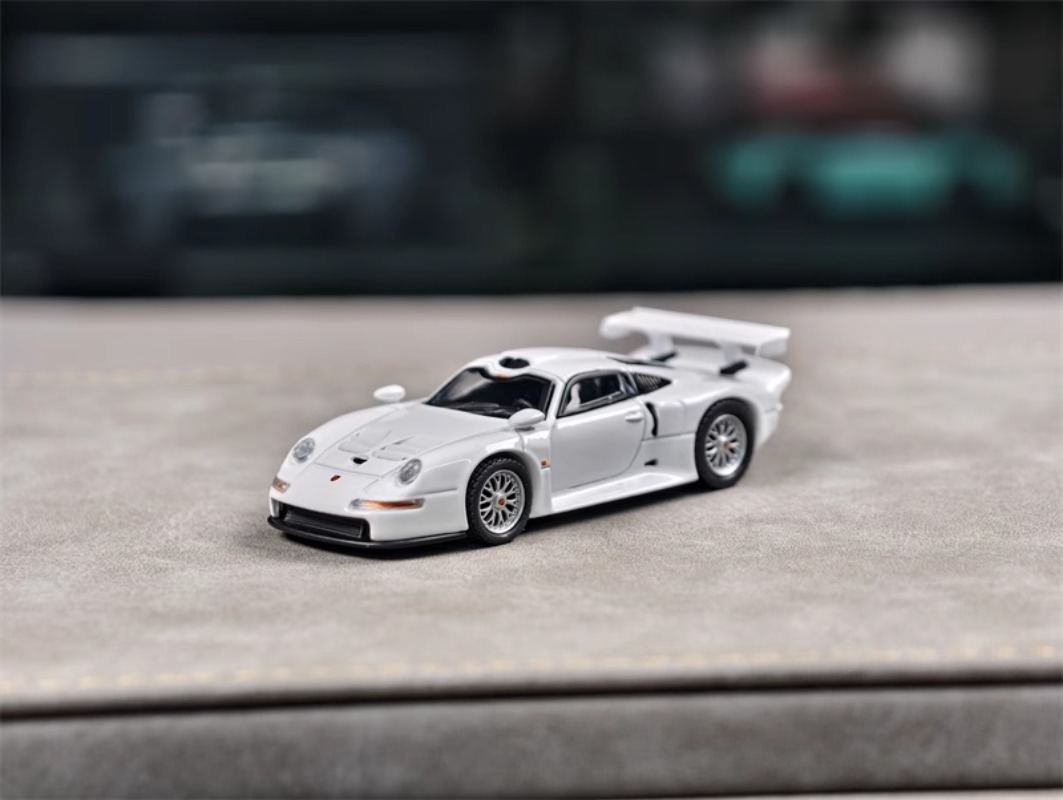 Spark Diecast 1/64 Scale Porsc - đánh giá và giá Model Kit Porsche 911