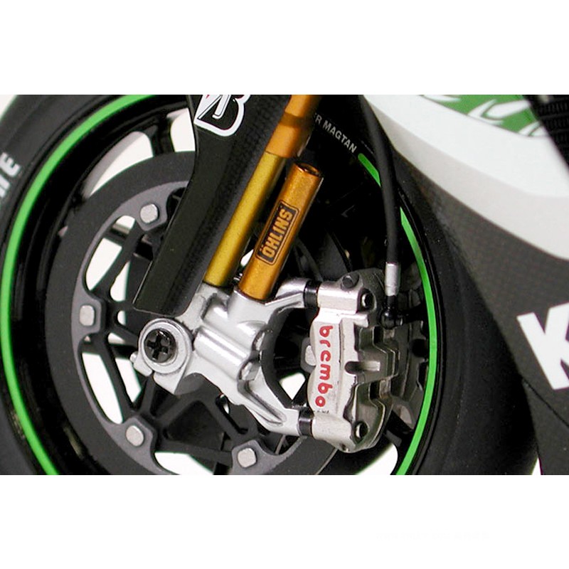 Tamiya 14109 static assembled  - đánh giá và giá Model Kit Ninja