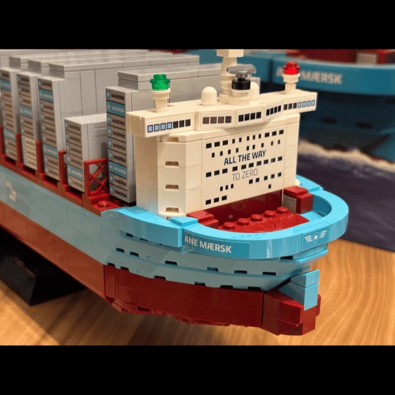 New 2026 Dual-Fuel Container V - đánh giá và giá Model Kit Chemistry